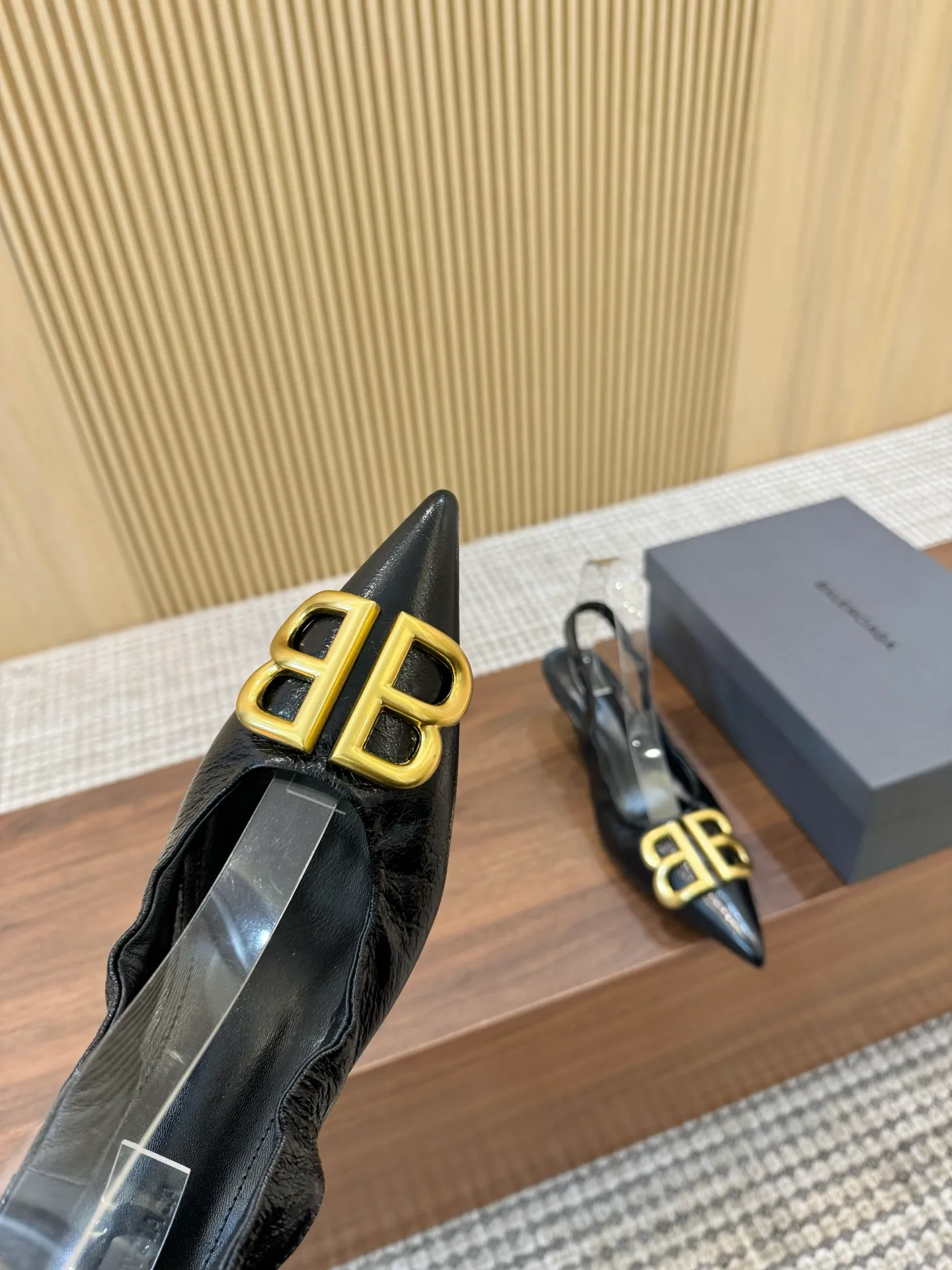 👟👟Ex-factory price 420👟👟 Genuine leather sole +30 BALENCIAGA 25th spring and summer new products Code number: 35-42